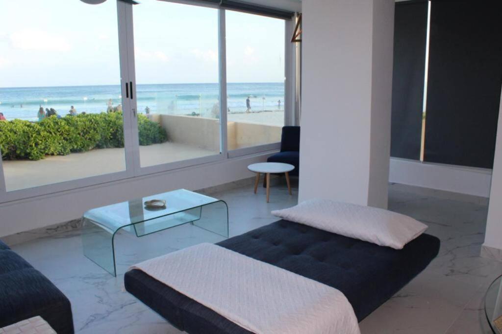Beach Front Renewed Apartment 칸쿤 외부 사진